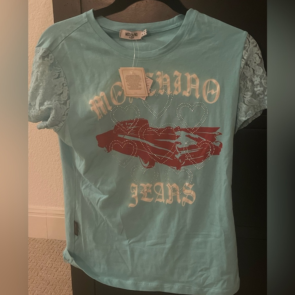 Never worn MOSCHINO Jeans tee, super cute.